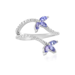 Anello in argento con Tanzanite