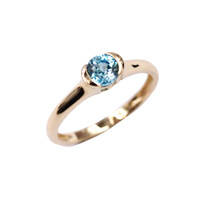 Anello in oro con Zircone Ratanakiri
