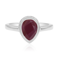 Anello in argento con Rubino