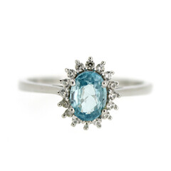Anello in argento con Zircone Ratanakiri