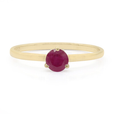 Anello in oro con Rubino del Madagascar