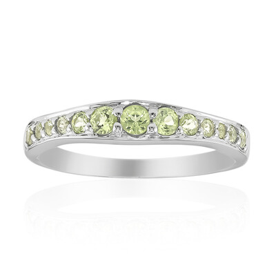 Anello in argento con Peridoto