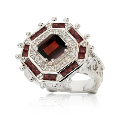 Anello in argento con Granato Mozambico (Dallas Prince Designs)