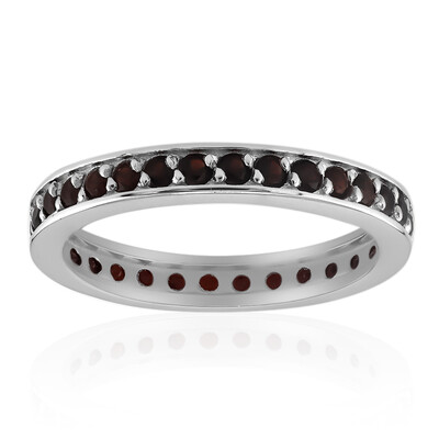 Anello in argento con Granato
