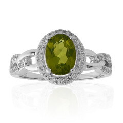 Anello in argento con Peridoto della Birmania