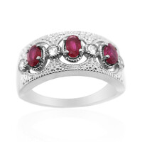 Anello in argento con Rubino