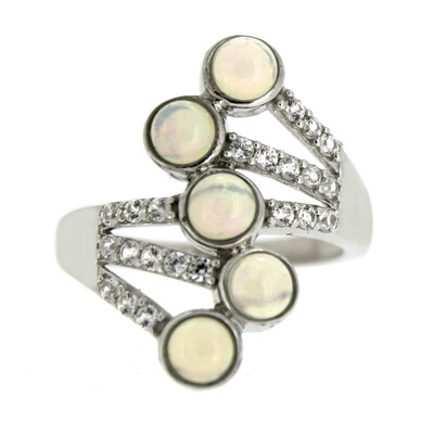 Anello in argento con Opale di Welo