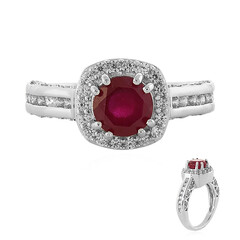 Anello in argento con Rubino del Madagascar