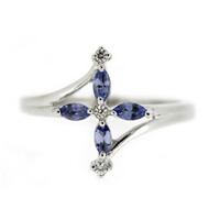 Anello in argento con Tanzanite
