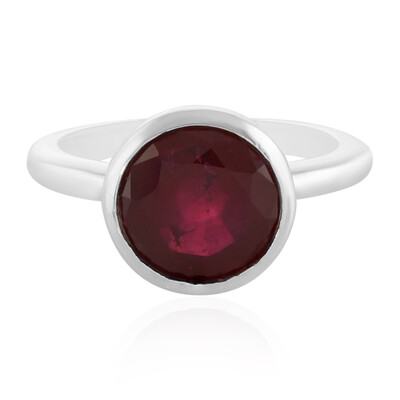 Anello in argento con Rubino del Madagascar