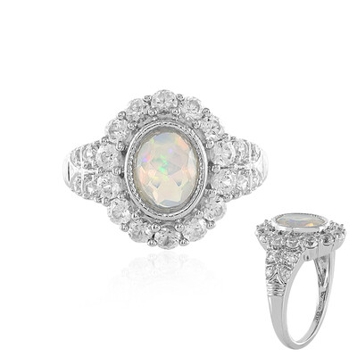 Anello in argento con Opale di Welo