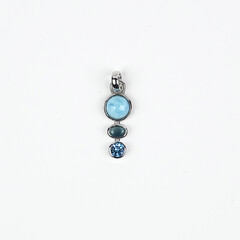 Ciondolo in argento con Larimar