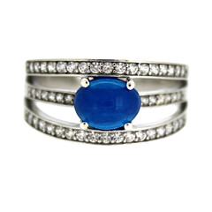 Anello in argento con Opale Blu Neon