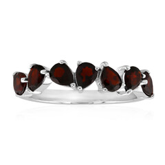 Anello in argento con Granato