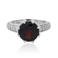 Anello in argento con Granato