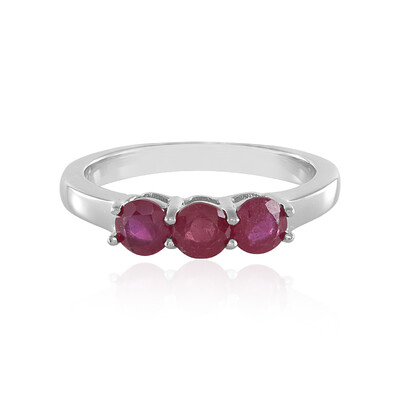 Anello in argento con Rubino del Madagascar