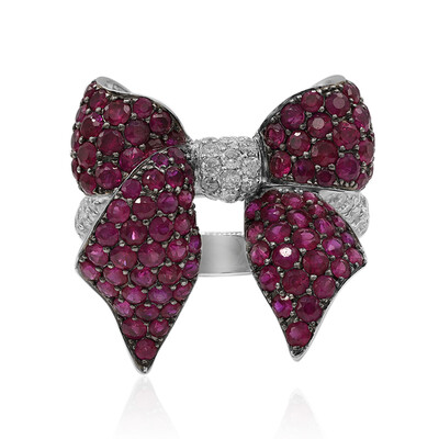Anello in oro con Rubino della Birmania (Estée Collection)