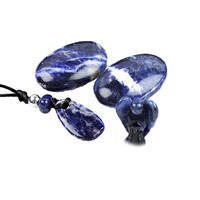 Set collana, gemme per massaggi e statuina con Sodalite - Idealismo e Flusso