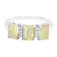 Anello in argento con Opale Indonesiano