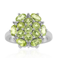 Anello in argento con Peridoto della Birmania