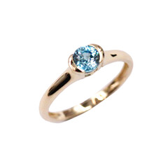 Anello in oro con Zircone Ratanakiri