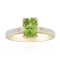 Anello in oro con Peridoto Wagogo