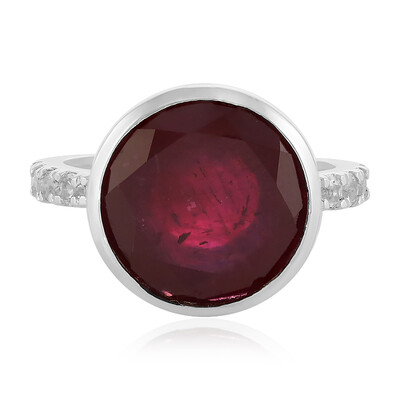Anello in argento con Rubino del Madagascar