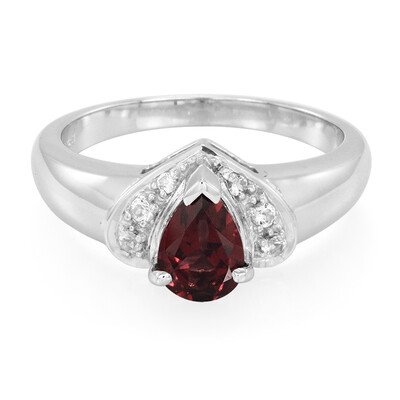Anello in argento con Granato Lindi