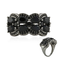 Anello in argento con Spinello Nero