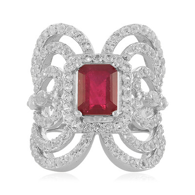 Anello in argento con Rubino del Madagascar