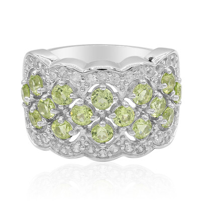Anello in argento con Peridoto
