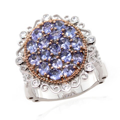 Anello in argento con Tanzanite (Dallas Prince Designs)
