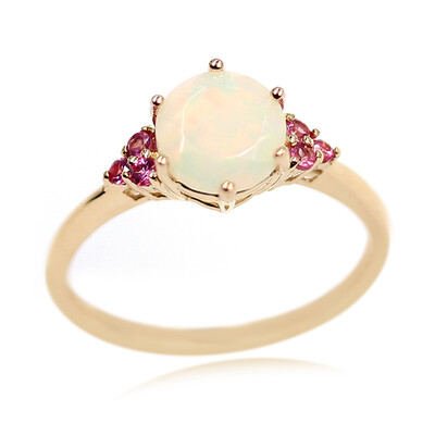 Anello in oro con Opale di Welo