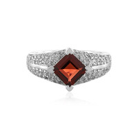 Anello in argento con Granato Mozambico