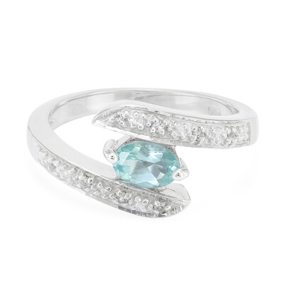 Anello in argento con Fluoroapatite Verde