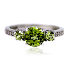 Anello in argento con Peridoto