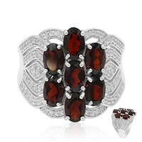 Anello in argento con Granato