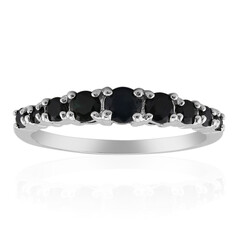 Anello in argento con Zaffiro Nero