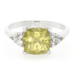 Anello in argento con Quarzo Oliva