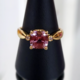 Anello in oro con Diasporo Rosa (AMAYANI)
