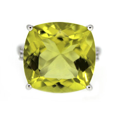 Anello in argento con Quarzo Ouro Verde