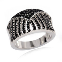Anello in argento con Spinello Nero