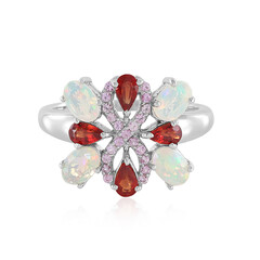 Anello in argento con Opale di Welo