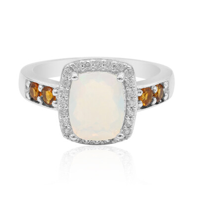 Anello in argento con Opale di Welo