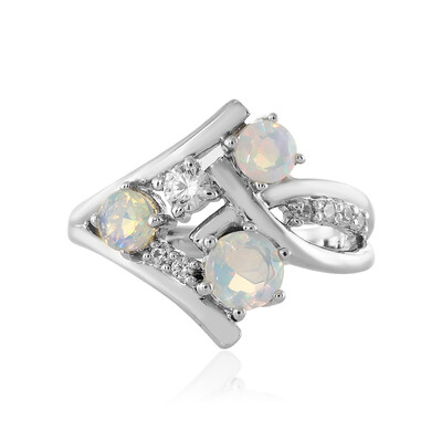 Anello in argento con Opale di Welo
