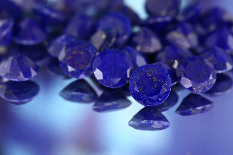 Lapislazzuli | Caratteristiche di una gemma preziosa tra le più conosciute