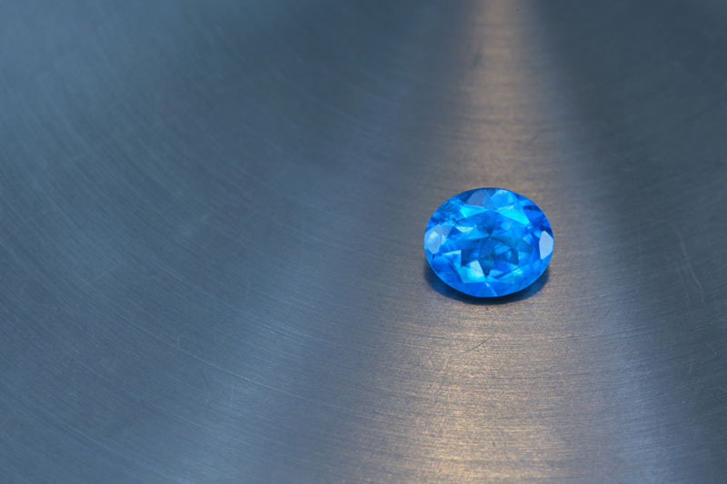 Apatite | Una pietra preziosa che varia dal blu elettrico al verde intenso